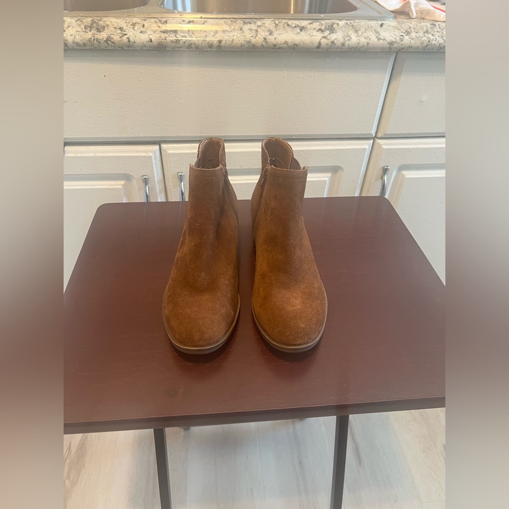 KENSIE Garry Brown Suede Leather
Casual Ankle Boots Size 7.5 M